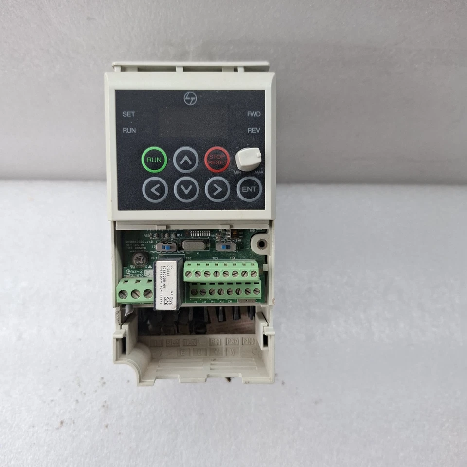 LARSEN & TOUBRO LTVF-C40003BAA 1.1KW/0.75KW(HD) IP20 380-480V 3 PHASE 50/60Hz